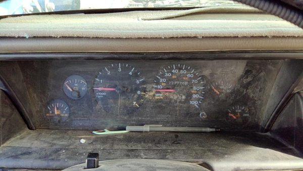 1993-1995 Jeep Grand Cherokee Speedometer Cluster Instrument Gauges Panel Dash — photo 1