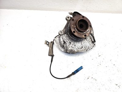 2001-2003 Bmw 530I Passenger Right Front Spindle Steering Knuckle With Wheel Hub