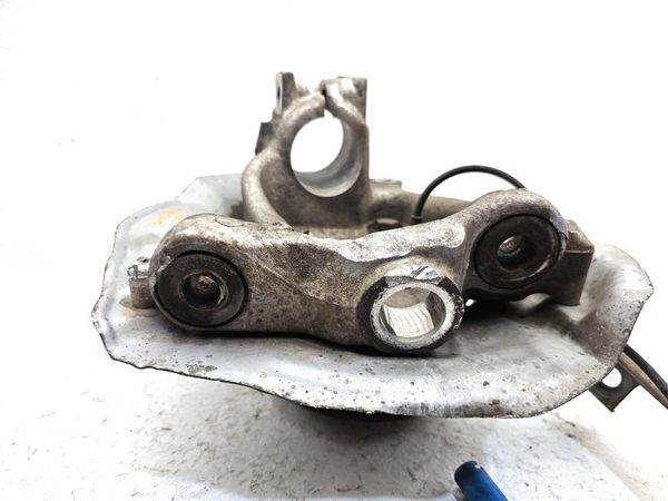 2001-2003 Bmw 530I Passenger Right Front Spindle Steering Knuckle With Wheel Hub — photo 6