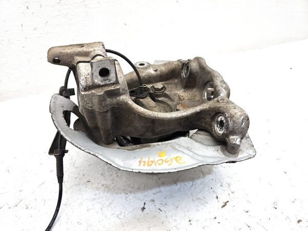 2001-2003 Bmw 530I Passenger Right Front Spindle Steering Knuckle With Wheel Hub — photo 10