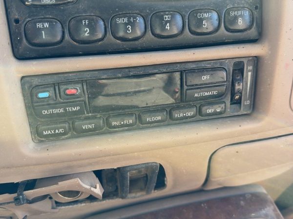 1998 Lincoln Navigator Heater A/c Control — photo 4