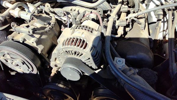 2005 Jeep Liberty Alternator 3.7L 5170749Aa — photo 2