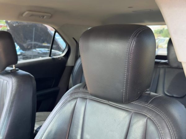 10-17 Chevy Equinox Pair Of Front Headrests Oem Left Right Set Seat Black 01A — photo 3
