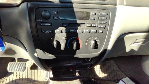 2000-2007 Ford Taurus Trim Bezel Around Radio Surround Dash Panel Oem — photo 4