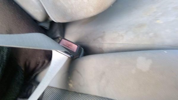 2005-2007 F350 Super Duty Passenger Right Front Seat Belt Buckle Receiver Gray — photo 7