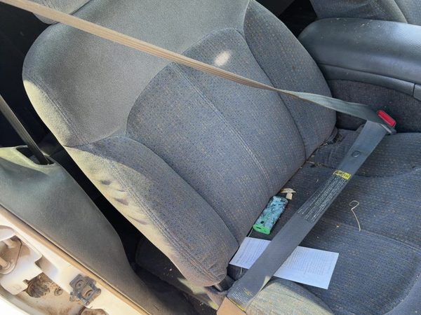00-05 S10 Blazer Passenger Right Front Seat Belt Retractor Shoulder Graphite 12H — photo 1