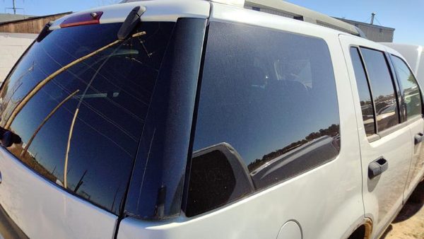 02-05 Ford Explorer Passenger Right Rear Corner Trim Liftgate Mounted Moulding — photo 1