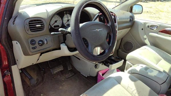 2006 Chrysler Town — vehicle photo 4
