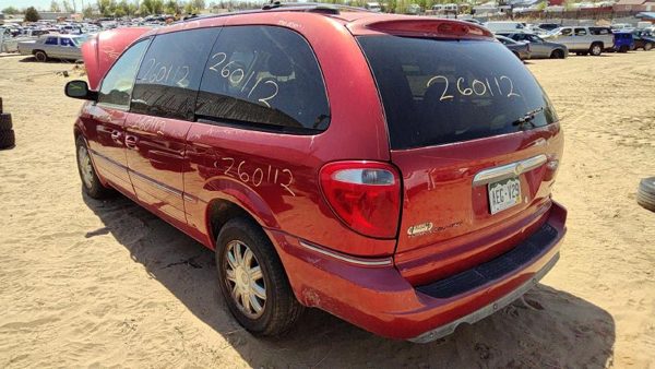 2006 Chrysler Town — vehicle photo 6