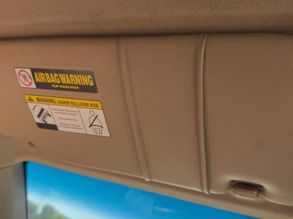 2005-2006 Honda Crv Driver Left Sun Visor Oem Without Illumination Tan — photo 2