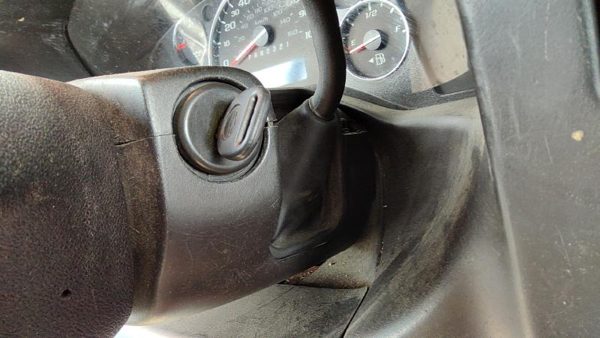 2008-14 Chevy Express Van Ignition Switch Assembly With Key Complete Electrical — photo 3