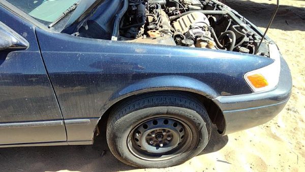 1997-2001 Toyota Camry Passenger Right Front Fender Oem Blue 8L3 53811Aa020 — photo 1