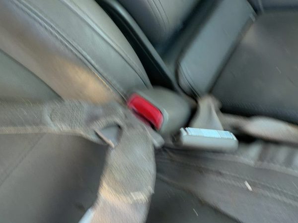2005 Cadillac Deville Front Seat Belt RH Gray 142 — photo 4