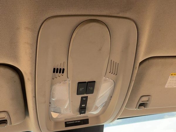 2014-2017 Chevy Equinox Center Overhead Console Oem Dome Light Map Lamp Cubby — photo 1