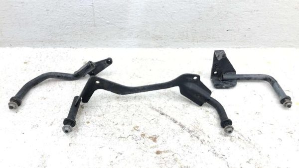 13-20 Dodge Ram 4500 Fan Shroud Mount Brackets Brace 6.7L Cummins Oem — photo 1