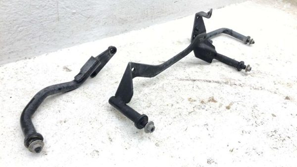 13-20 Dodge Ram 4500 Fan Shroud Mount Brackets Brace 6.7L Cummins Oem — photo 2