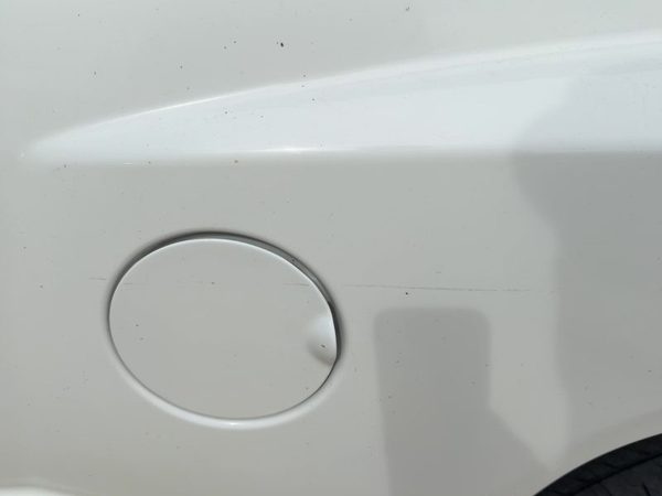 1997-2011 Dodge Dakota Fuel Tank Door With Hinge Gas Lid Oem Filler White Pw7 — photo 3