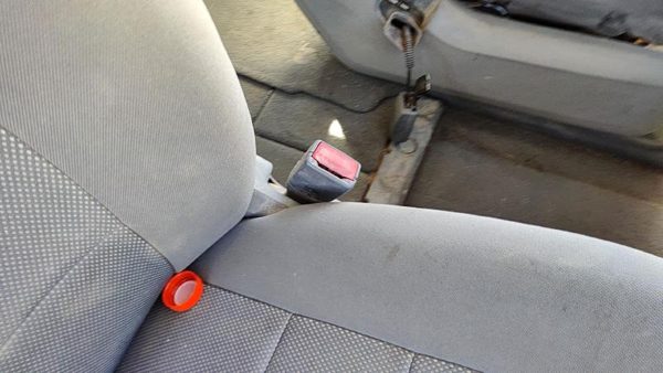 08-20 Grand Caravan Passenger Right Front Seat Belt Buckle Receiver Gray Ds — photo 2