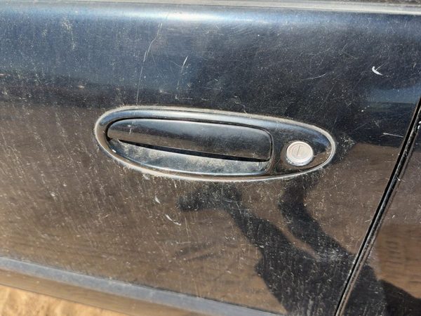 1995-1997 Nissan Maxima Driver Left Front Outside Door Handle Oem Black — photo 2