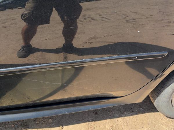 2006-2013 Chevy Impala Driver Left Rear Moulding From Door Oem Back Black 41U — photo 3