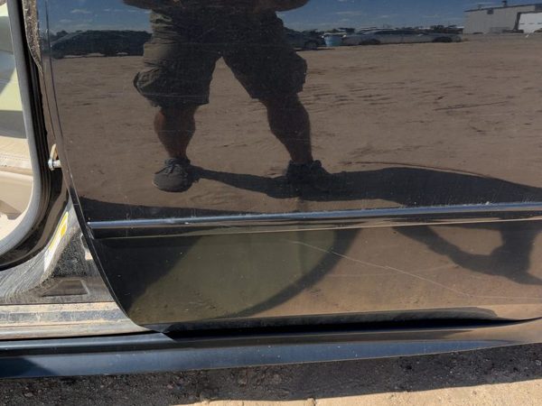 2006-2013 Chevy Impala Driver Left Rear Moulding From Door Oem Back Black 41U — photo 2