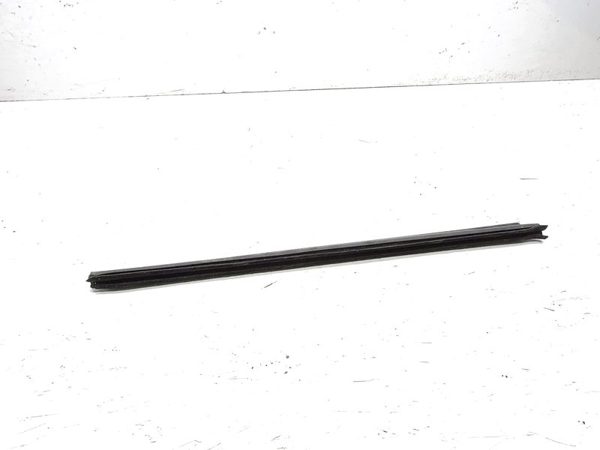 05-11 Cadillac Sts Passenger Right Front Window Belt Molding Sweep Oem — photo 1