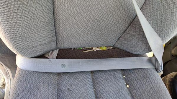 05-07 Caravan Passenger Right Front Seat Belt Retractor Shoulder D5 Slate Gray — photo 3
