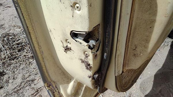 1977-1984 Cadillac Deville Driver Left Front Door Latch With Rods/Cables Oem — photo 3