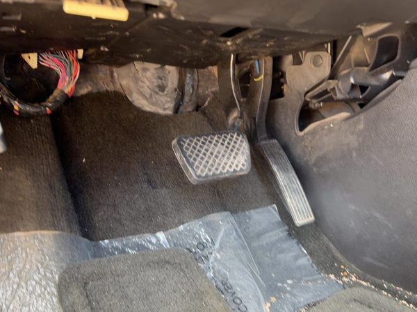 2014 Chevy Equinox Brake Pedal Assembly Oem — photo 2