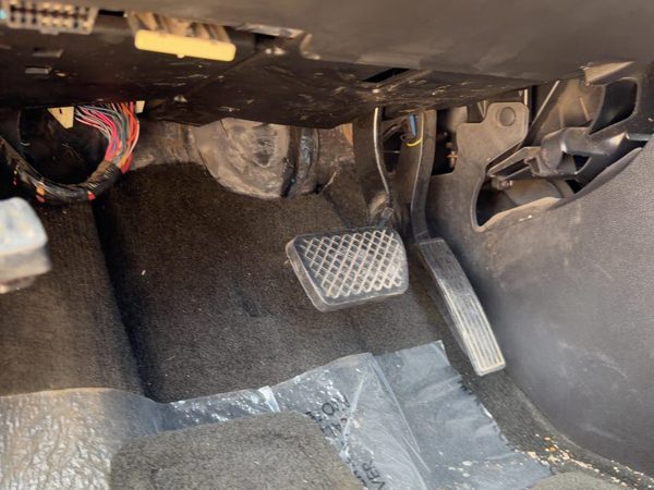 2014 Chevy Equinox Brake Pedal Assembly Oem — photo 3