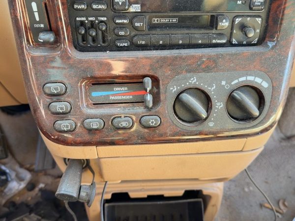 96 Town & Country Temperature Control Module In Dash Heater Ac Head Unit Rear Ac — photo 3