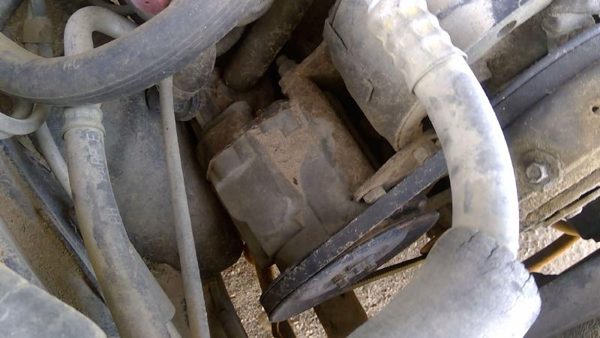 1985 Oldsmobile Delta 88 Air Pump 5.0L — photo 4