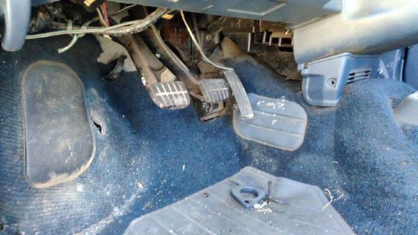 93-95 Nissan Pathfinder Complete Clutch And Brake Pedal Assembly Oem — photo 3