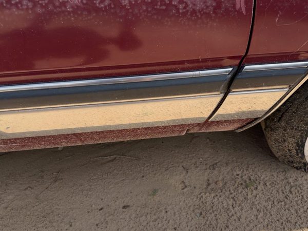 85-90 Buick Park Ave Passenger Right Front Moulding From Door Oem Trim Strip — photo 4