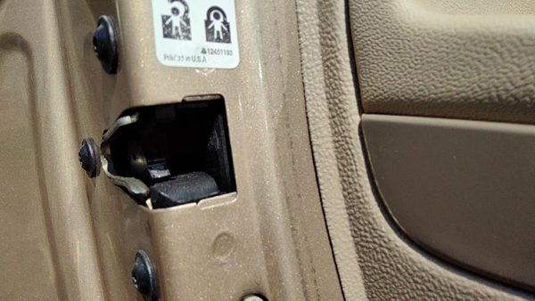 2006-11 Chevy Hhr Driver Left Rear Door Latch With Rods/Cables Oem Back 15287141 — photo 3