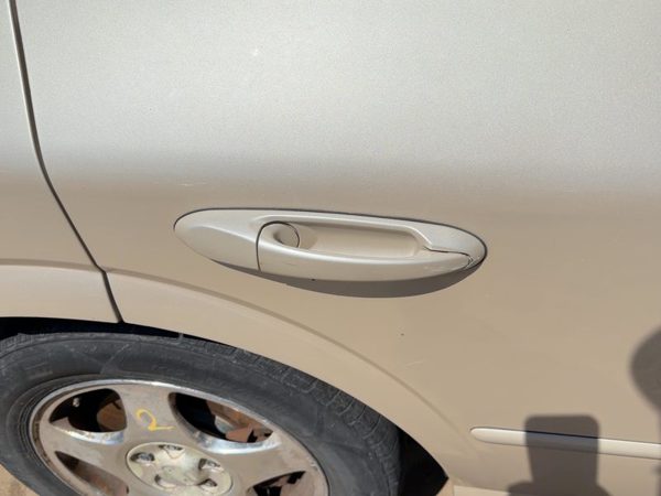 2001-2002 Lincoln LS Passenger Right Rear Outside Door Handle Ivory Parchment — photo 1