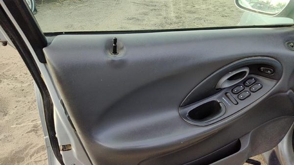 1996-1999 Ford Taurus Driver Left Front Door Trim Panel With Master Switch Gray — photo 3