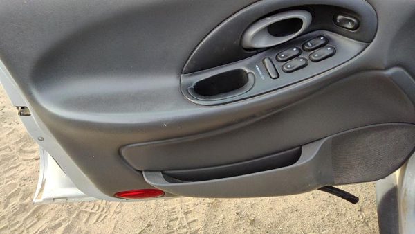 1996-1999 Ford Taurus Driver Left Front Door Trim Panel With Master Switch Gray — photo 7