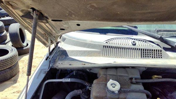 2003-2007 Jeep Liberty Windshield Wiper Cowl Vent Trim Panel Oem Cover — photo 2