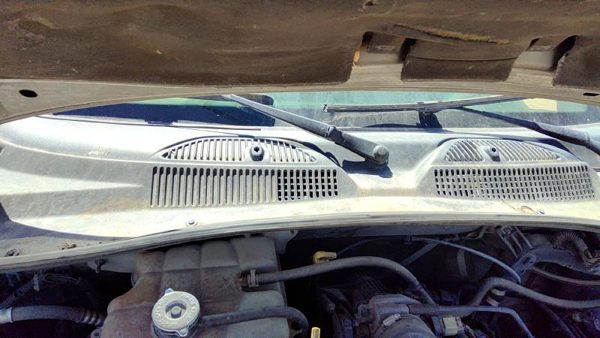 2003-2007 Jeep Liberty Windshield Wiper Cowl Vent Trim Panel Oem Cover — photo 3