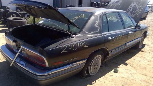 1993 Buick Park Avenue — vehicle photo 7