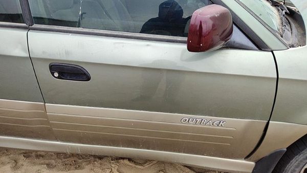 2004 Subaru Legacy Front Door RH Green Dent — photo 5