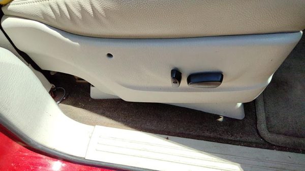 06 Town Country Passenger Right Side Power Seat Switch With Trim Panel Khaki J1 — photo 3