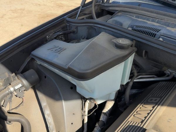 2001-2006 Bmw X5 Windshield Washer Fluid Reservoir With Pump Oem Wiper Tank E53 — photo 3