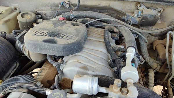 1997 Chevy Pickup 2500 Intake Manifold Silverado 7.4L — photo 4