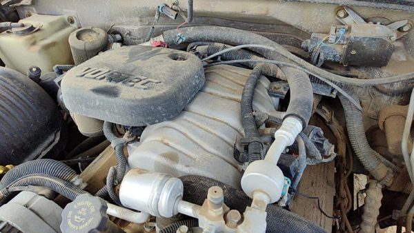 1997 Chevy Pickup 2500 Intake Manifold Silverado 7.4L — photo 7