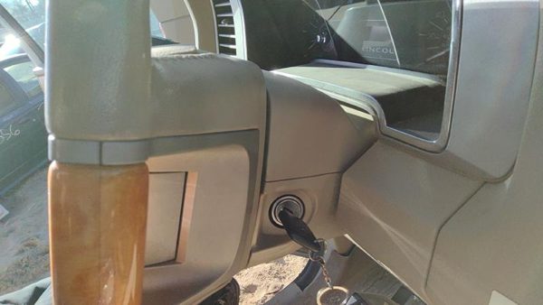 2008 Lincoln Navigator Steering Column — photo 4