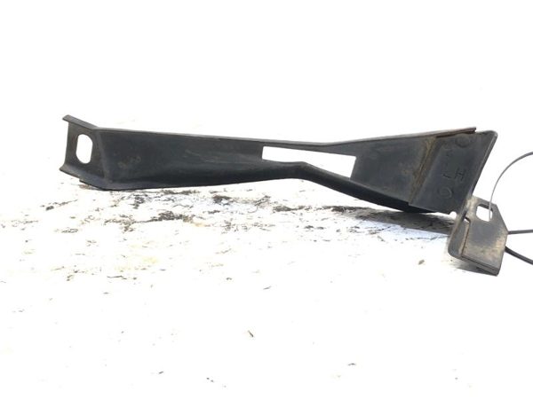 84-87 C4 Corvette Left Front Inner Fender Wheelhouse Support Bracket Drivers — photo 2