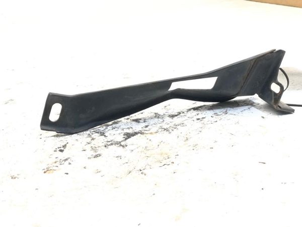 84-87 C4 Corvette Left Front Inner Fender Wheelhouse Support Bracket Drivers — photo 3