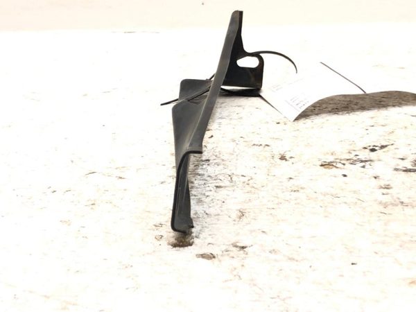 84-87 C4 Corvette Left Front Inner Fender Wheelhouse Support Bracket Drivers — photo 5